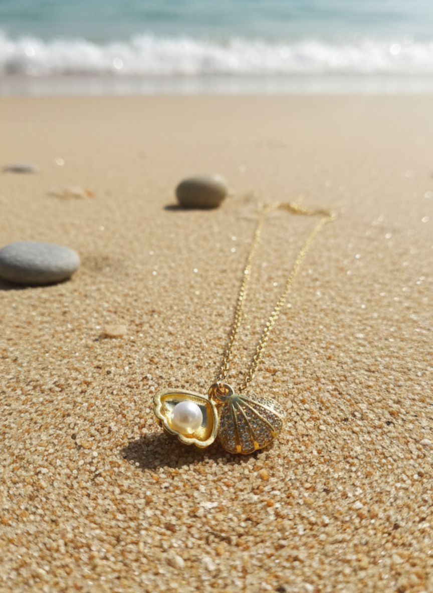 SHELL & PEARL CHAIN PENDENT