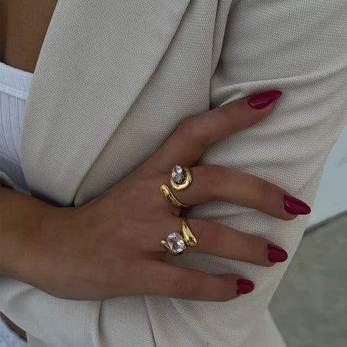 AURELIA WAVE RING